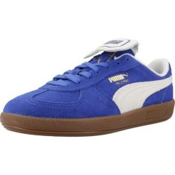 Kapcie PUMA YELLOW PREMIUM SUEDE Niebieski. Niebieskie kapcie damskie Puma, z tkaniny. W wyprzedaży za 280.10 zł.