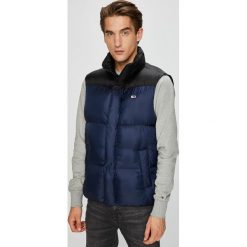 Tommy Jeans - Bezrękawnik. Niebieskie kamizelki męskie Tommy Jeans, l, z jeansu. W wyprzedaży za 549.90 zł.