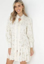Jasnobeżowa Sukienka Toppey. Brązowe sukienki damskie Born2be, m, w ażurowe wzory, z koronki, boho, bez kołnierzyka, bez ramiączek, mini. W wyprzedaży za 199.99 zł.