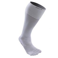 Skarpety do piłki nożnej wysokie Kipsta Viralto II przyczepne. Skarpetki męskie KIPSTA, bez wzorów, z dzianiny. Za 59.99 zł.