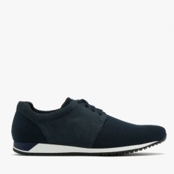 Brązowe półbuty męskie CASTO. Brązowe półbuty męskie Ryłko, ze skóry, bez zapięcia. Za 429.99 zł.