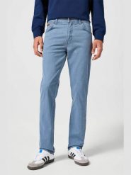 WRANGLER MĘSKIE SPODNIE MATERIAŁOWE TEXAS SLIM GRISAILLE 112356809 W12S017443. Spodnie materiałowe męskie Wrangler, bez wzorów, z materiału. Za 229.99 zł.