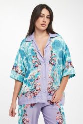 Koszula damska ze wzorem VERSACE JEANS COUTURE. Koszule damskie Versace Jeans Couture, bez wzorów, z jeansu, bez kołnierzyka, bez ramiączek. Za 1,909.00 zł.