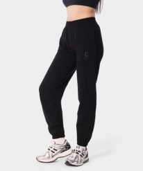 Spodnie dresowe sportowe dla kobiet Carpatree Varsity Chic. Czarne spodnie sportowe damskie Carpatree, xs, z bawełny, na fitness i siłownię. Za 199.99 zł.