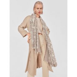 Szal TOUS. Brązowe szaliki i kominy damskie Tous, bez wzorów. Za 399.99 zł.