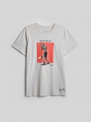 4F T-shirt regular z nadrukiem męski 4F | Mateusz Gamrot - szary XL. Szare t-shirty męskie 4f, l, z aplikacjami, z bawełny, bez kołnierzyka. Za 129.99 zł.