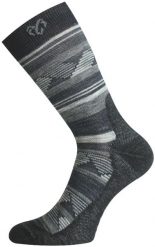Skarpety merino WLI. Zielone skarpetki damskie LASTING, bez wzorów, z elastanu. Za 65.00 zł.