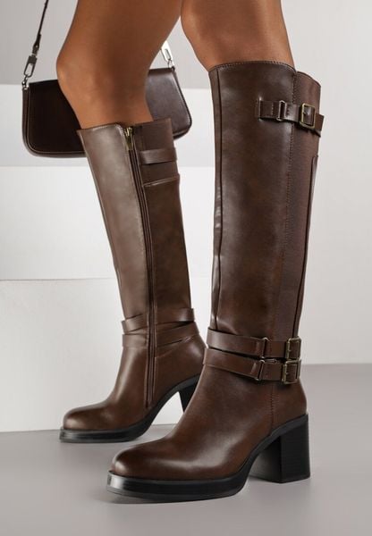 Brązowe Kozaki na Słupku Zdobione Paskami z Klamrami i Elastyczną Wstawką Unelisa. Brązowe kozaki damskie Born2be, z jeansu, bez obcasa, na obcasie. Za 209.99 zł.