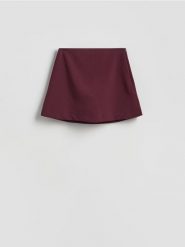Spódnico-szorty z dodatkiem wiskozy - burgundowy. Czerwone szorty damskie Reserved, bez wzorów, z tkaniny. Za 99.99 zł.