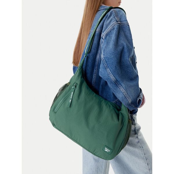 Torebka Reebok. Zielone torebki klasyczne damskie Reebok, bez wzorów, bez dodatków. Za 89.99 zł.