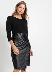 Sukienka ze sztucznej skóry z górą z dżerseju. Czarne sukienki damskie bonprix, bez wzorów, z dżerseju, eleganckie, bez kołnierzyka, bez ramiączek. Za 144.99 zł.
