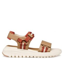 Sandały Geox. Brązowe sandały damskie Geox, bez wzorów, bez obcasa, na płaskiej podeszwie. Za 419.99 zł.