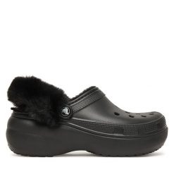 Klapki Crocs. Czarne klapki damskie Crocs, bez wzorów, bez obcasa. Za 309.99 zł.