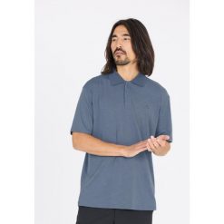 Koszulka polo męska Whistler Vale. Niebieskie koszulki polo męskie WHISTLER, l, bez wzorów, bez ramiączek. Za 114.99 zł.