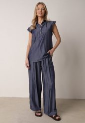 Granatowy Komplet z Wiskozą Szerokie Spodnie i Bluzka z Kołnierzykiem Nautiviane. Niebieskie spodnie materiałowe damskie Born2be, bez wzorów, z materiału, casualowe, plus size. Za 99.99 zł.