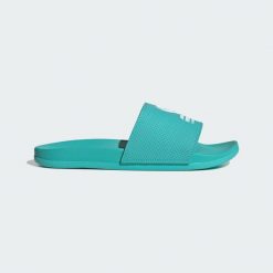 Klapki adilette Comfort MER. Białe klapki damskie Adidas, bez wzorów, bez obcasa. Za 239.00 zł.