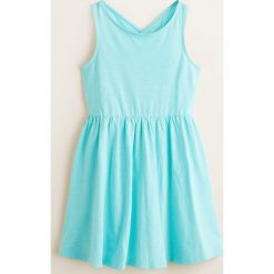 Mango Kids - Sukienka dziecięca Malena 110-164 cm. Niebieskie sukienki dziewczęce Mango Kids, bez wzorów, z bawełny, casualowe, bez ramiączek. W wyprzedaży za 29.90 zł.