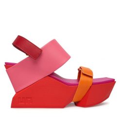 Sandały United Nude. Czerwone sandały damskie United Nude, bez wzorów, bez obcasa, na koturnie. Za 1,229.00 zł.