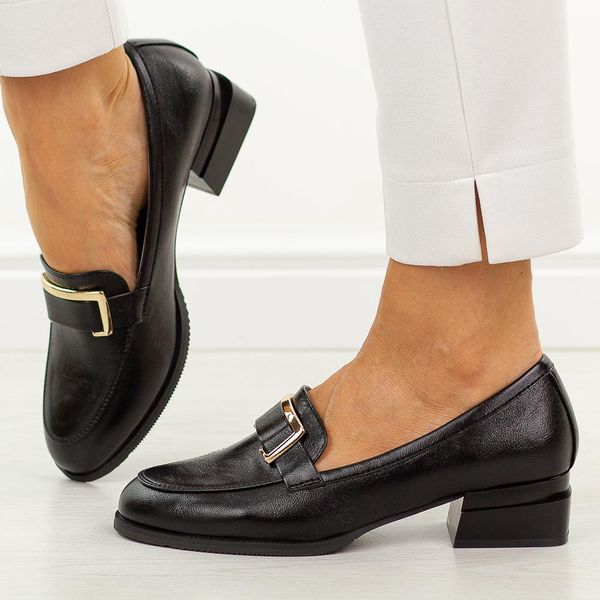 Czarne półbuty damskie, mokasyny M.Daszyński Sa267-2. Czarne mokasyny damskie M.Daszyński, ze skóry. Za 199.00 zł.