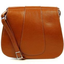 Torebka skórzana listonoszka DAN-A T131 camel. Brązowe shopper bag damskie DAN-A, bez wzorów, ze skóry, bez dodatków. Za 229.99 zł.