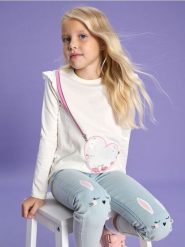 Koszulka z długimi rękawami - biały. Białe koszulki dziewczęce Sinsay, l, bez wzorów, bez ramiączek. Za 17.99 zł.