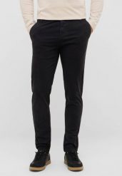 Męskie Spodnie Jeansowe Mustang Style Daytona Chino Black Beauty 1016824 4185. Czarne spodnie materiałowe męskie Mustang, bez wzorów, z jeansu. Za 219.99 zł.