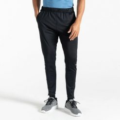 Spodnie do biegania Dare 2B Sprinted. Czarne spodnie sportowe męskie Dare 2b, z dresówki. Za 216.90 zł.