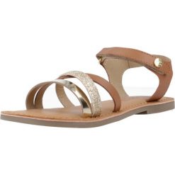 Sandały Gioseppo Model Lawtey Kolor Brązowy. Brązowe sandały damskie Gioseppo, ze skóry, bez zapięcia. Za 145.55 zł.