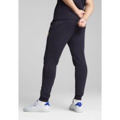 Męskie spodnie dresowe PUMA Class PUMA New Navy Blue. Niebieskie spodnie dresowe męskie Puma, z dresówki. W wyprzedaży za 109.00 zł.