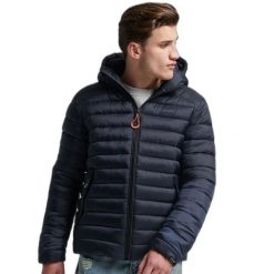 Kurtka z kapturem Superdry Fuji Sport. Niebieskie kurtki treningowe męskie Superdry., na zimę, s, z aplikacjami, z materiału. Za 510.40 zł.