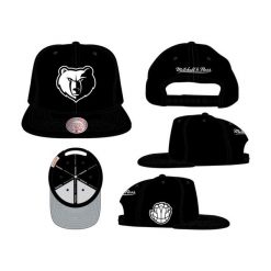 Czapka typu snapback Mitchell & Ness Evergreen Memphis Grizzlies. Czarne czapki męskie Mitchell & Ness, bez wzorów, eleganckie. Za 194.00 zł.