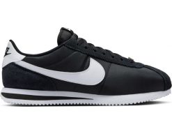 Buty sportowe Sneakersy męskie, Cortez TXT. Białe buty sportowe na co dzień męskie SPORTS TUTOR, z materiału, bez zapięcia, trekkingowe, Nike Cortez. Za 399.99 zł.