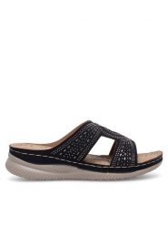 Clara Barson Klapki WYL05010-30 Czarny. Czarne klapki damskie Clara Barson, bez wzorów, z syntetyku, bez obcasa. Za 53.99 zł.