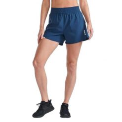 Szorty damskie 2XU Aero Hi-Rise 4". Niebieskie szorty damskie 2XU, bez wzorów, z tkaniny. Za 144.20 zł.