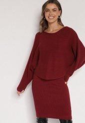 Bordowy Dzianinowy Komplet Prążkowany Sukienka i Sweter o Kroju Nietoperz Wederela. Czerwone swetry klasyczne damskie Born2be, m, z dzianiny, bez kołnierzyka. Za 139.99 zł.