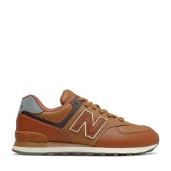 Buty do chodzenia męskie New Balance 574OMA. Brązowe buty sportowe na co dzień męskie New Balance, na zimę, z gumy, bez zapięcia, trekkingowe, New Balance 574. Za 676.00 zł.