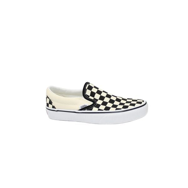 Buty VANS CLASSIC SLIP-ON Biały. Białe trampki i tenisówki damskie Vans, bez wzorów. Za 330.99 zł.