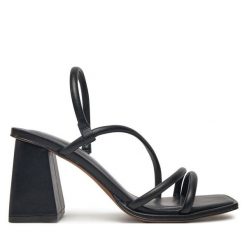 Sandały Call It Spring. Czarne sandały damskie Call It Spring, bez wzorów, bez obcasa, na słupku. Za 149.99 zł.