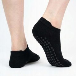Antypoślizgowe skarpetki do jogi myga Grip Socks - L. Czarne skarpetki damskie Myga, bez wzorów, z bawełny. Za 29.00 zł.