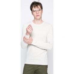 Dissident - Sweter. Białe swetry męskie Dissident, m, bez wzorów, z bawełny, bez kołnierzyka. W wyprzedaży za 29.90 zł.