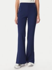 Adidas Spodnie dresowe Soft Lux Flared KR5283 Niebieski Slim Fit. Niebieskie spodnie dresowe damskie Adidas, l, bez wzorów, z dresówki. Za 299.99 zł.