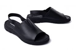 MANITU 910216-01 schwarz, sandały damskie. Czarne sandały damskie Manitu, bez wzorów, z gumy, bez obcasa. Za 284.90 zł.
