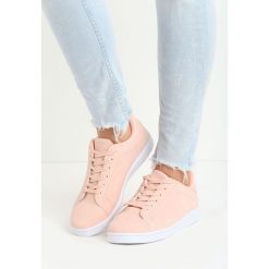 Różowe Buty Sportowe Relaxation. Czerwone buty sportowe na co dzień damskie Born2be, bez wzorów, z materiału. Za 29.99 zł.