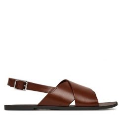 Sandały Vagabond Shoemakers. Brązowe sandały damskie Vagabond Shoemakers, bez wzorów, bez obcasa, na płaskiej podeszwie. Za 259.99 zł.