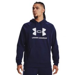 Bluza fitness męska UNDER ARMOUR Rival Fleece Logo Hoodie z kapturem. Niebieskie bluzy sportowe męskie Under Armour, bez wzorów, sportowe, bez kołnierzyka, bez ramiączek. Za 149.99 zł.