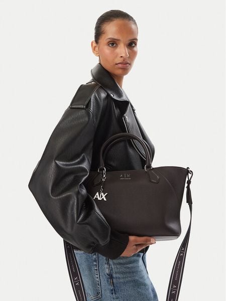 Armani Exchange Torebka XW003086 AF26569 U6032 Brązowy ciemny. Brązowe torebki klasyczne damskie Armani Exchange, bez wzorów, ze skóry, bez dodatków. Za 729.99 zł.