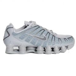 Buty do chodzenia męskie Nike Shox Tl. Szare buty sportowe na co dzień męskie Nike, z gumy, bez zapięcia, trekkingowe. Za 839.99 zł.