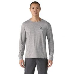 Koszulka trekkingowa męska L/S Cap Cool Daily Graphic. Szare koszulki męskie z długim rękawem Patagonia, l, z dzianiny. Za 299.99 zł.