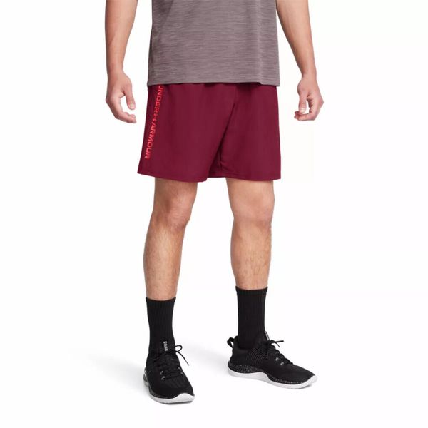 Krótkie tkaninowe spodenki Under Armour Tech™. Białe szorty męskie Under Armour, xs, z materiału, na fitness i siłownię. Za 174.60 zł.