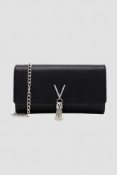 VALENTINO Czarna kopertówka Divina Pochette SS26. Czarne torebki wieczorowe Valentino by Mario Valentino, bez wzorów, eleganckie, bez kołnierzyka, bez ramiączek. W wyprzedaży za 189.99 zł.